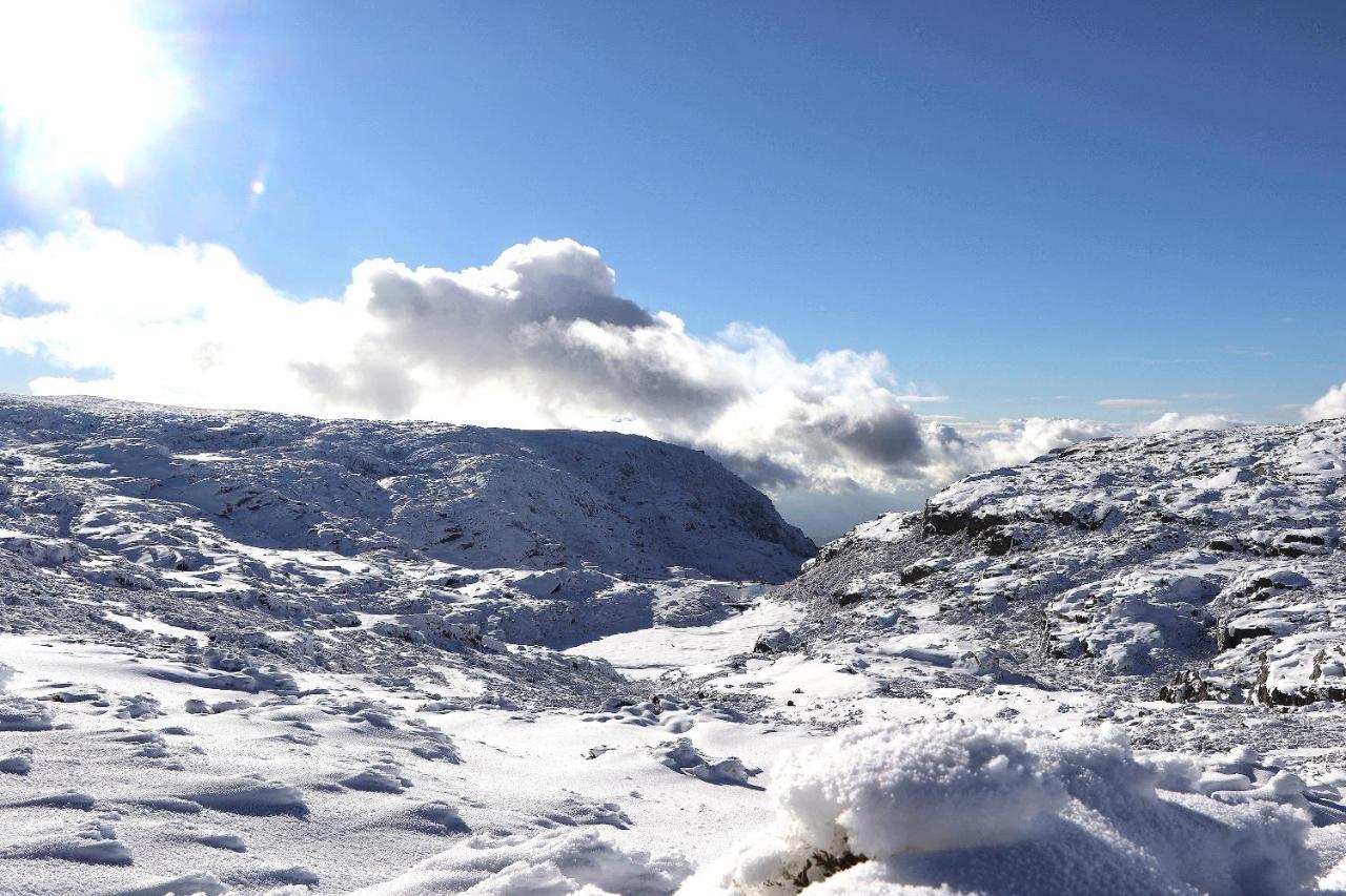 فيلا Encosta Do Sobreiro - Serra Da Estrela فورنوس دي ألجودريس المظهر الخارجي الصورة